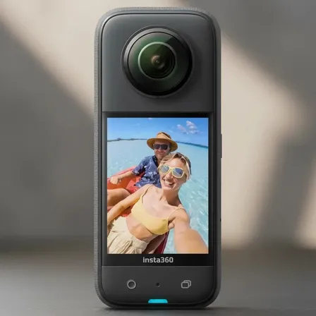 Cámara de acción Insta360 X3 5.7k video 360 grados waterproof wifi estabilizador incorporado pantalla táctil touch lente gran angular deportes moto bici vlog contenido viajes color negro