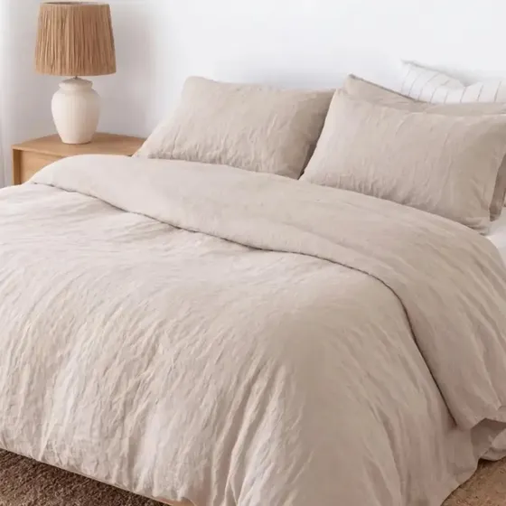 Kit Cubre Edredón Dubai Queen 2 Plazas 260x240 + 2 Fundas de Almohadas Arena | Ganga Home