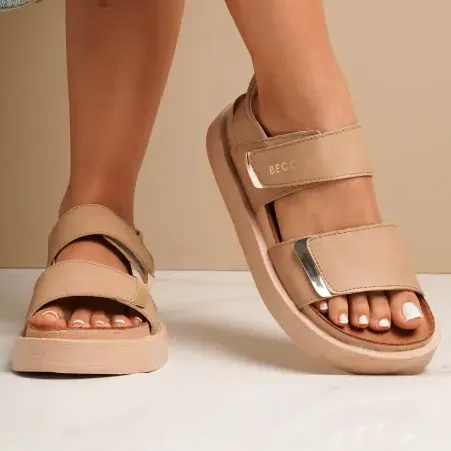Sandalia Mujer Con Abrojo Livianas Cuero Veggie Pinar Full