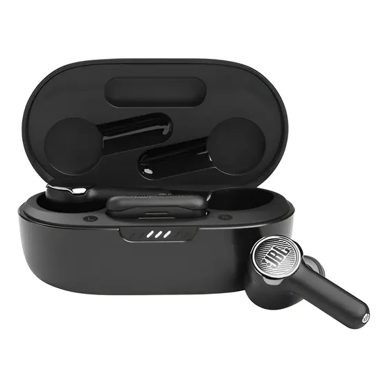 Auriculares Gamer Bluetooth Jbl Harman Quantum Tws Base De Carga Color Negro