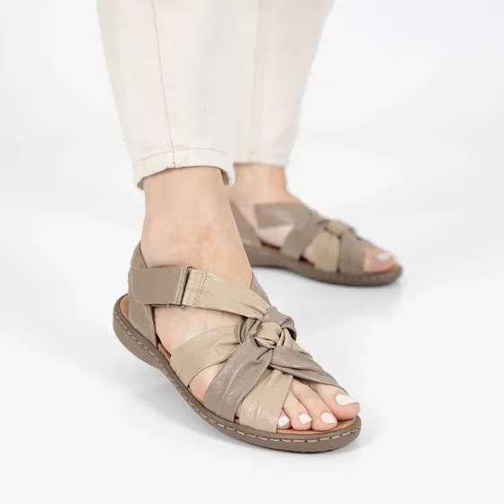 Sandalia Mujer Casual Moderna Cuero Chinela Confort Briganti