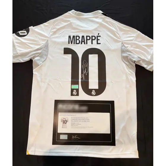 Camiseta Autografiada Del Real Madrid Mbappé 2026