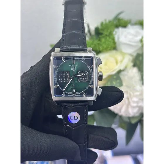 Reloj Tag Heuer Monaco Con Esfera Verde, Un Reloj De Lujo. Negro