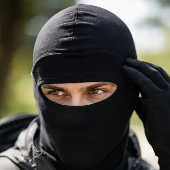 Pasamontaña Balaclava + Guantes Primera Piel Frio Abrigo