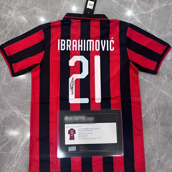 Camiseta Autografiada Del Ac Milan De Ibrahimovic