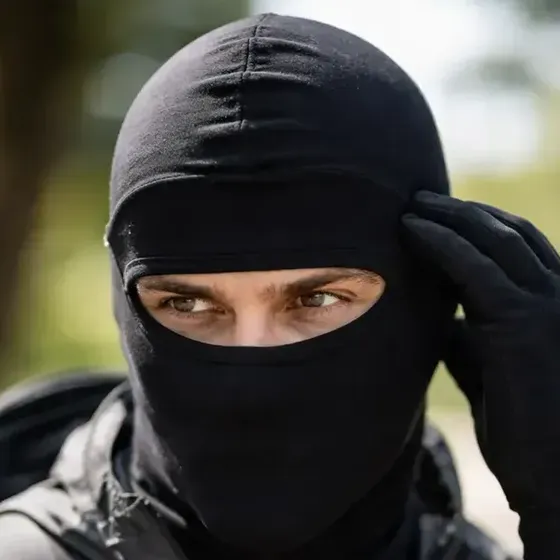 Pasamontaña Balaclava + Guantes Primera Piel Frio Abrigo Negro Liso Único