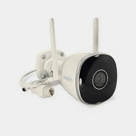 Cámara De Seguridad 2mp Wifi B2r Apta Para Exterior Ip67 Color Blanco