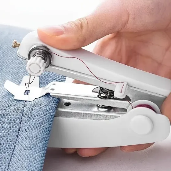 Mini Maquina De Coser Portatil De Mano Blanca