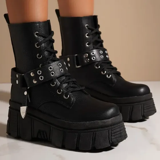 Bota Borcego Mujer Cooper Diseño Tachas Plataforma