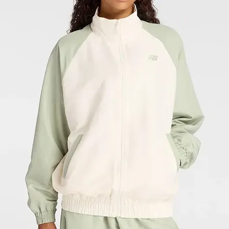 Campera New Balance Mujer Wj53517gas Verde Claro Gris M Lisa