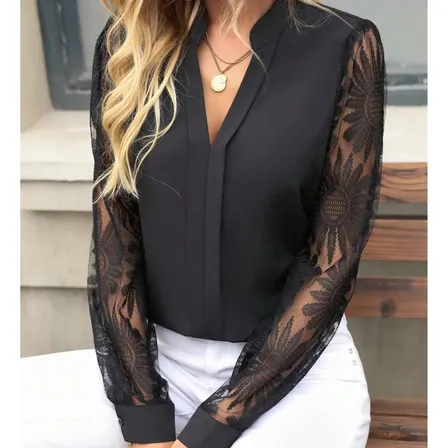 Blusa Negra Elegante Con Mangas De Encaje Floral