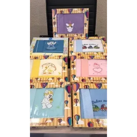 Sabanas De Cuna Con Bordado Amarelo Color Blanco Diseño De La Tela Colores