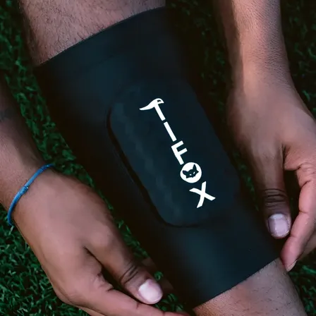 Pantorrillera Con Protección Canillera Flex Ultra Pro Tifox® Negro