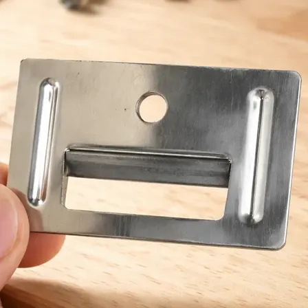 Clip De Metal Wall Panel Revestimientos Exterior Wpc 100uni Clips Plateado