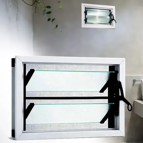 Ventiluz Aireador Grupo La Victoria 40x26 de Aluminio Con Reja, Vidrio y Mosquiero Rectangular Blanco
