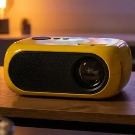 Mini Proyector Portatil 1200 Lumens Cine En Casa Infantil Amarillo Proyectar Donde Quieras