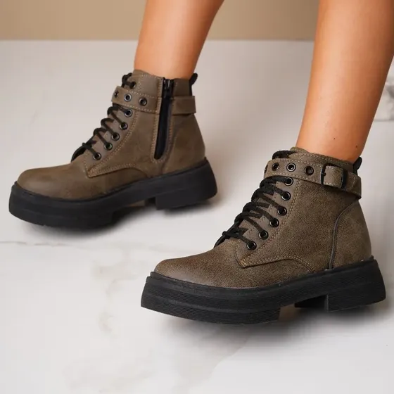 Borcegos Con Cordones Apliques Puglia