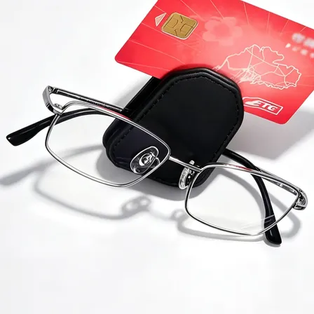 Soporte Para Gafas Universal Magnetico C/clip Auto Parasol