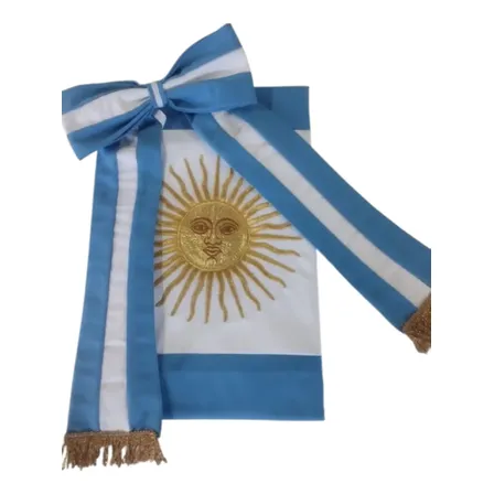 Bandera Argentina Con Moño C/1 Sol Bordado Reglamentaria ### Argentina