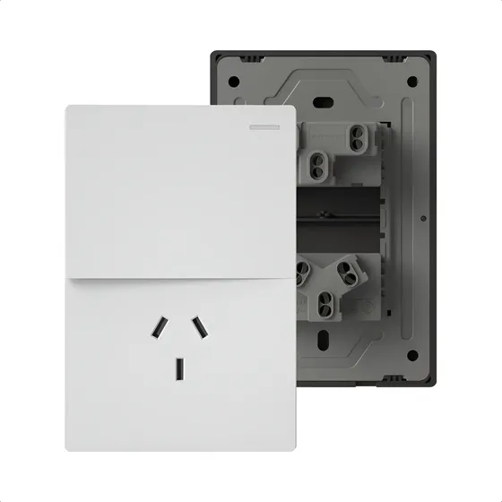 Llave De Luz Tecla Armada 1 Punto + 1 Toma Milan Blanca