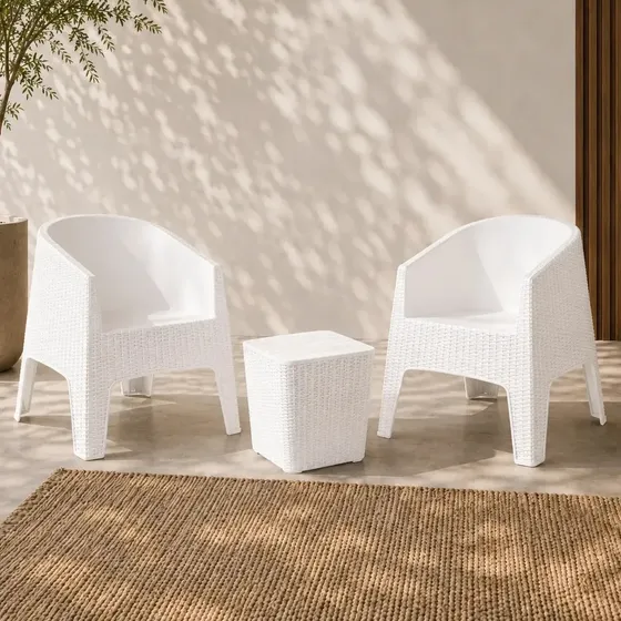 Sillon Plastico Jardin Ibiza X2 + Mesa Ratona Capri Blanco Apilable Simil Ratan Exterior Gardenlife