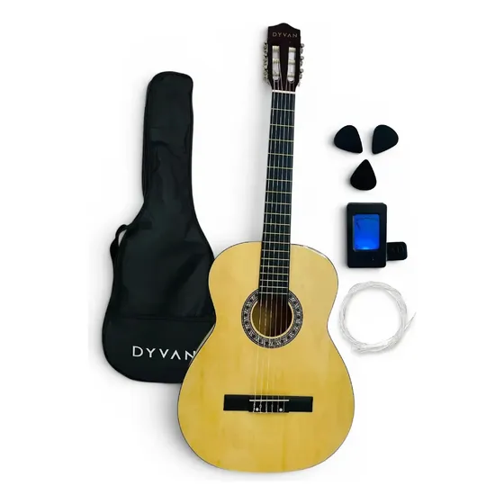 Guitarra Clásica Criolla Dyvan Para Diestro Con Accesorios Madera Natural
